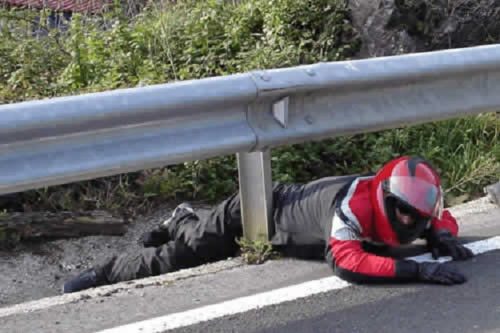 Ex Guardia Civil, estalla contra la DGT: "La seguridad vial en España es mentira" 7 guardarailes peligrosos