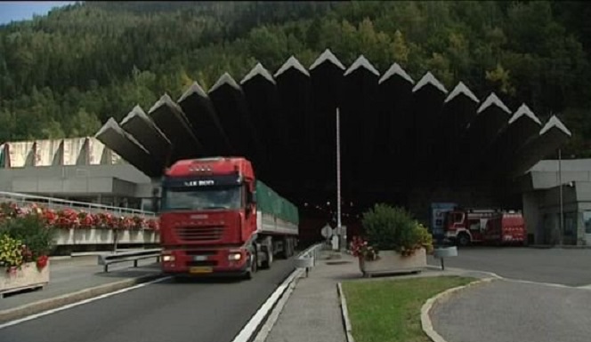 tunnel 10