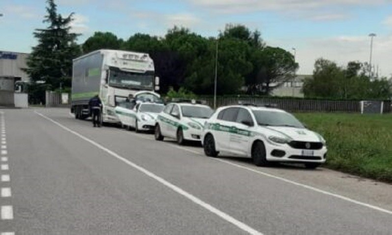 Multa de 3 mil € a un camionero francés, por superar en 15 km la velocidad permitida en Italia. (105 km/h) 2 WhatsApp Image 2021 10 08 at 17.19.01 420x252 1