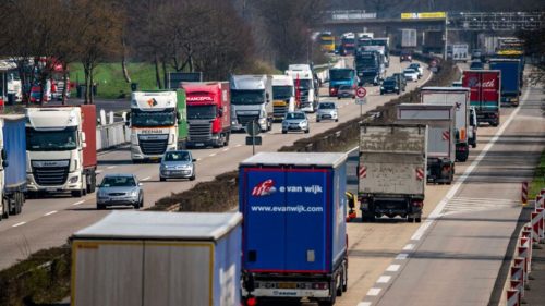 Los conductores de camiones se enfrentan actualmente a numerosos desafíos 18 2 format2020