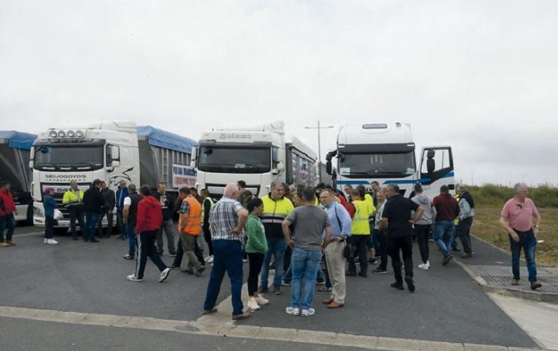 Huelga de transporte en directo: Última hora del acuerdo con el Gobierno hoy