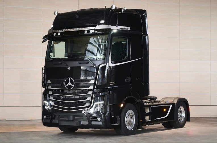 Mercedes Actros L en versión limitada Driver Exent +, solo 150 unidades con accesorios 9 319c00d2 192f 472a a0d5 5512ed1184a6