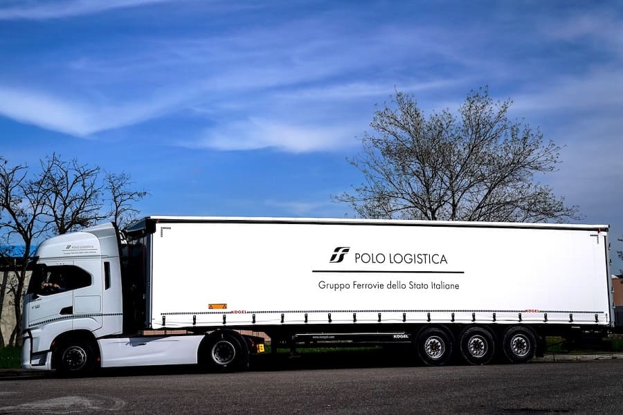 El Grupo FS con más de 92.000 empleados, busca conductores de camiones rígidos y articulados 1 camion polo logistica 2 copia 12645 1
