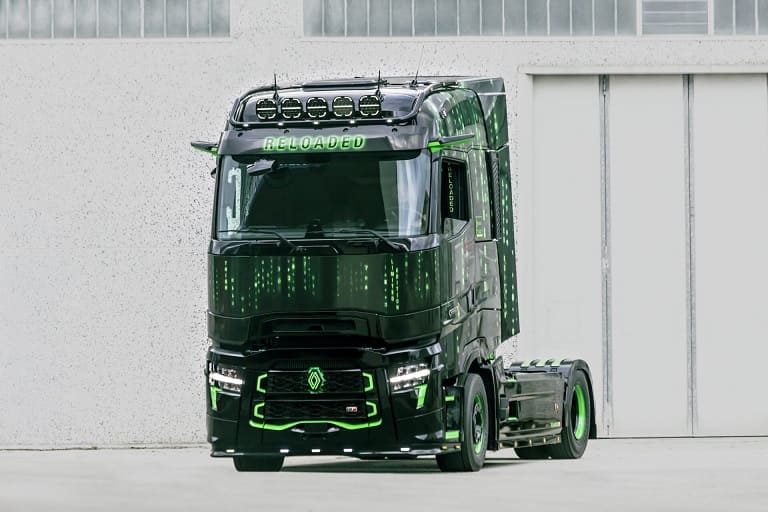 Renault Trucks T High Reloaded, un camión exclusivo con estilo inconfundible "La belleza de una edición limitada" 9 Renault Trucks Reloaded 3 1920x1280 1