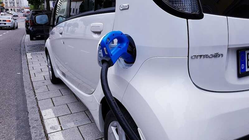 Movilidad sostenible: retos y oportunidades del sector del automóvil 1 movilidad sostenible retos y oportunidades del sector del automovil